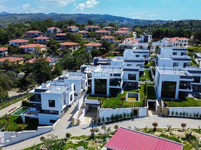 KUŞADASI SOĞUCAKTA PANORAMİK DENİZ MANZARALI ULTRA LÜKS VİLLA - Görsel 3