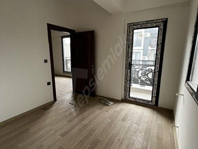 SEYREK MERKEZDE 1+1 SATILIK DAİRE - Görsel 8