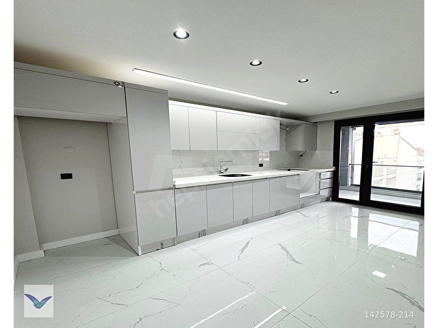 SIFIR METROBÜSE YAKIN TAPU TESLİM SATILIK 2+1 ARAKAT DAİRE - Görsel 6