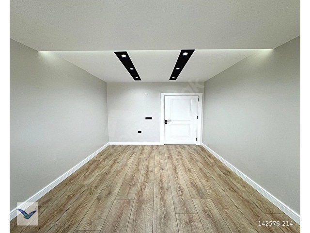 SIFIR METROBÜSE YAKIN TAPU TESLİM SATILIK 2+1 ARAKAT DAİRE - Görsel 24