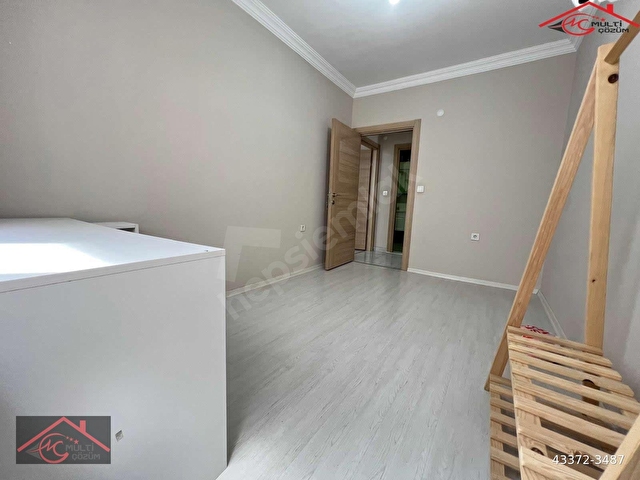 Yenibosna Kocasinanda Satılık 2+1 Otoparklı Daire çift asansörlü acil çıkış merdivenli - Görsel 20