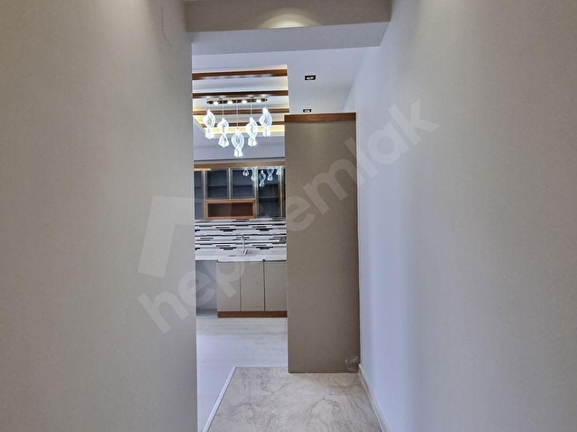 ROYAL EMLAKTAN TÖMÜKTE DENİZE 400 MT SATILIK 2+1 LÜX 120m2 DAİRE - Görsel 10