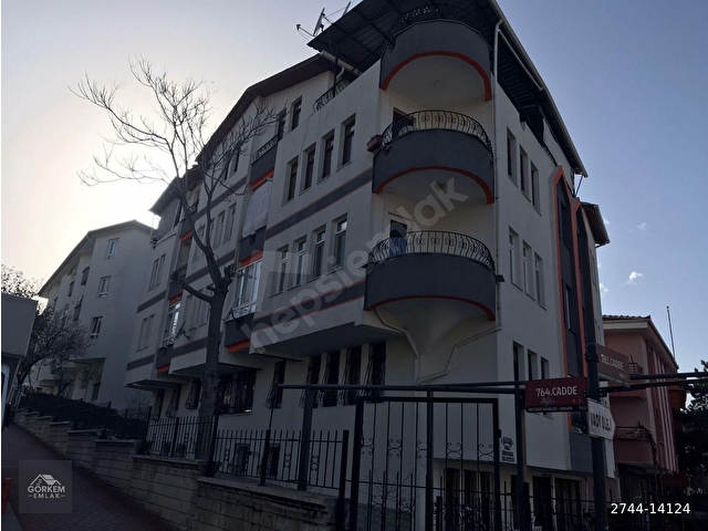 GÖRKEMDEN 3+1 120 M2 ARA KAT KOMBİLİ BAĞIMSIZ EŞYALI( MÖBLELİ) MANTOLAMALI CAD.PARALELİ HAS.YAKINI - Görsel 15