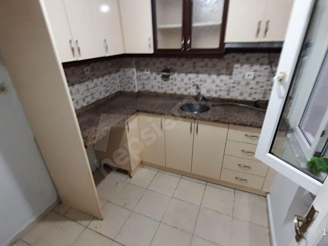 ACIBADEM METRODA 85M2 KOMBİLİ 2+1 BAHÇELİ TEMİZ**EVYAP - Görsel 2