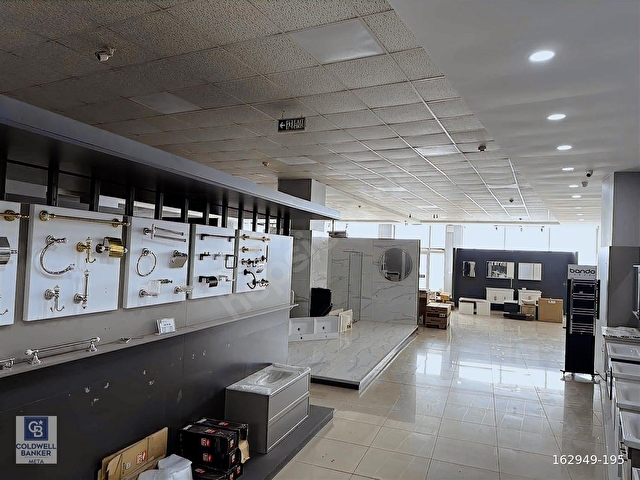 HADIMKÖY YOLU 33M CEPHELİ SHOWROOM+DEPO TİCARİ BİNA 4250M2 - Görsel 30