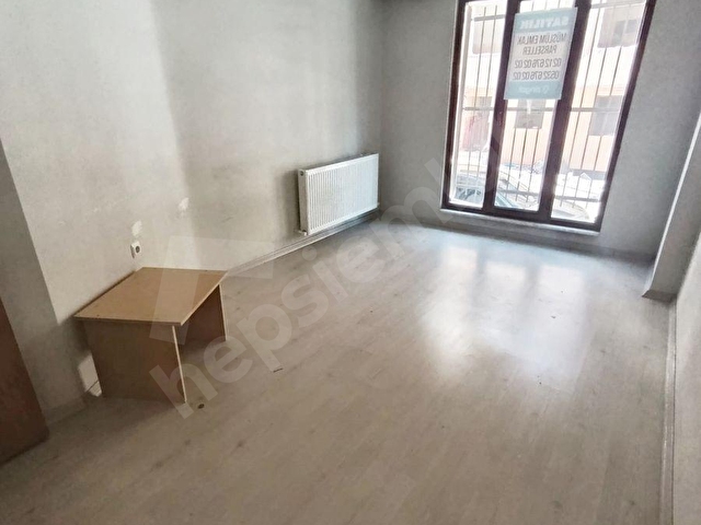 SAADETDERE METROBÜSE YAKIN MASRAFSIZ 1+1 SATILIK DAİRE