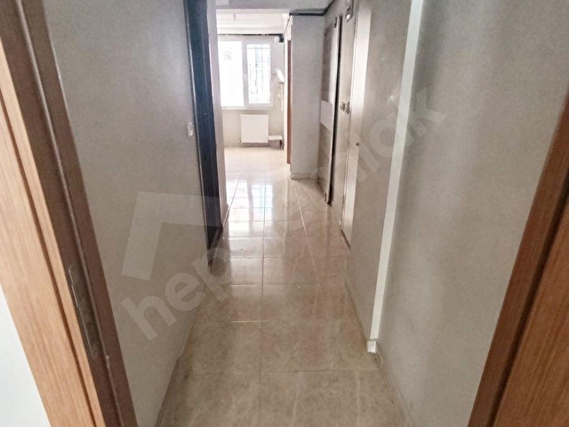 SAADETDERE METROBÜSE YAKIN MASRAFSIZ 1+1 SATILIK DAİRE - Görsel 12