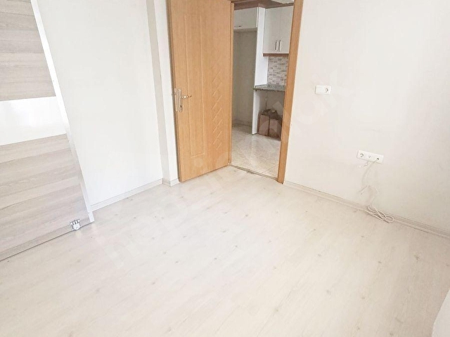 SAADETDERE METROBÜSE YAKIN MASRAFSIZ 1+1 SATILIK DAİRE - Görsel 4