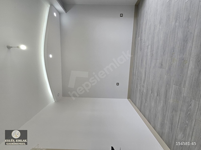EYLÜL EMLAKTAN TREDAŞ MÜD. KARŞISINDA LÜX KİRALIK 1+1 DAİRE - Görsel 6