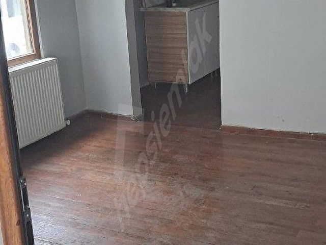 berk emlak beyoğlu emincamine yakın 1 artı 1 teraslı daire - Görsel 2