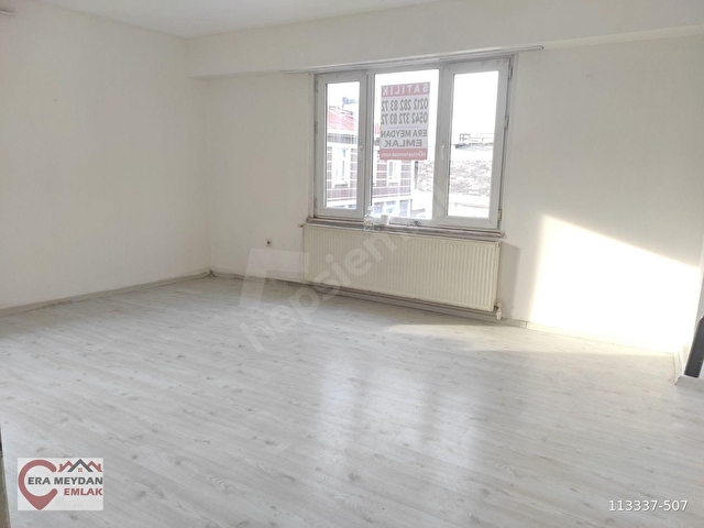 ÇELİKTEPE’DE METROYA 5-6 DAKİKA 3+1 SATILIK DAİRE