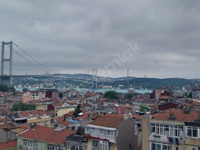 ORTAKÖY MERKEZDE,SAHİLE YAKIN,4.KAT,GENİŞ 2+1,90M2,KOMPLE YENİLENMİŞ,ŞIK BAKIMLI,DENİZ MANZARALI - Görsel 2
