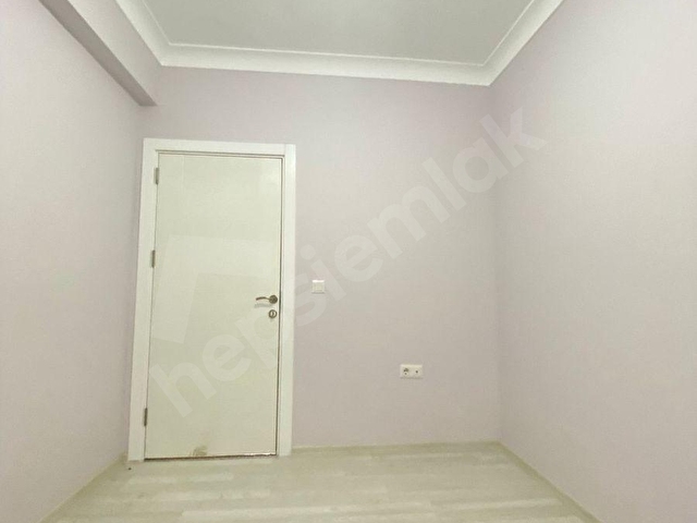TÜRKİYE EMLAK DAVUTPAŞA MAH 2+1 KREDİLİ BAHÇE KAT 90m2 KOD2703 - Görsel 8