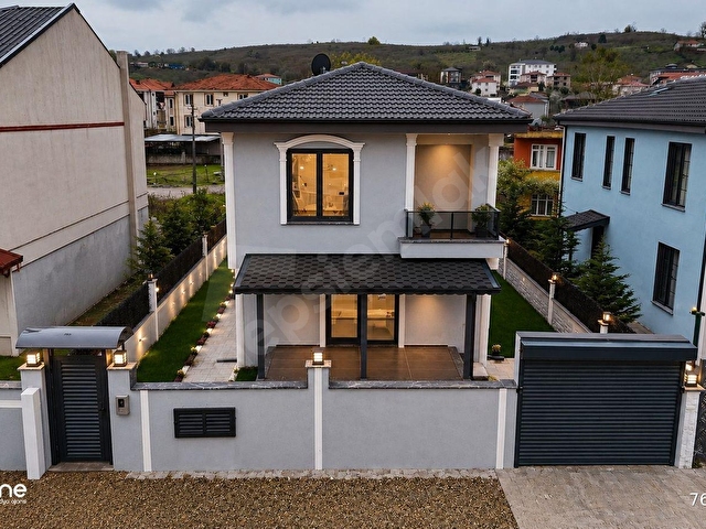 🌳🏡 KARASUDA TAM MÜSTAKİL YAŞAM! 264 M² ARSA İÇİNDE 4+1 OTOPARKLI SIFIR DUBLEKS VİLLA 🌳 - Görsel 6