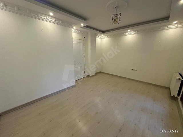 KÜÇÜKÇEKMECE YENİMAHALLEDE SATILIK 10 YILLIK ÖN CEPHE 2+1 DAİRE - Görsel 4