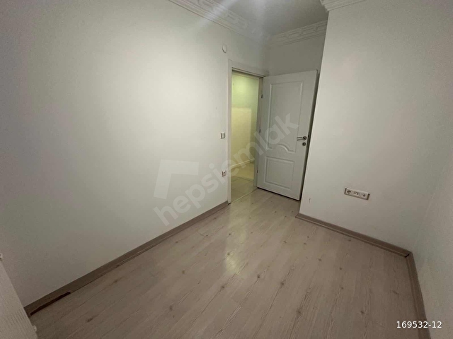 KÜÇÜKÇEKMECE YENİMAHALLEDE SATILIK 10 YILLIK ÖN CEPHE 2+1 DAİRE - Görsel 16