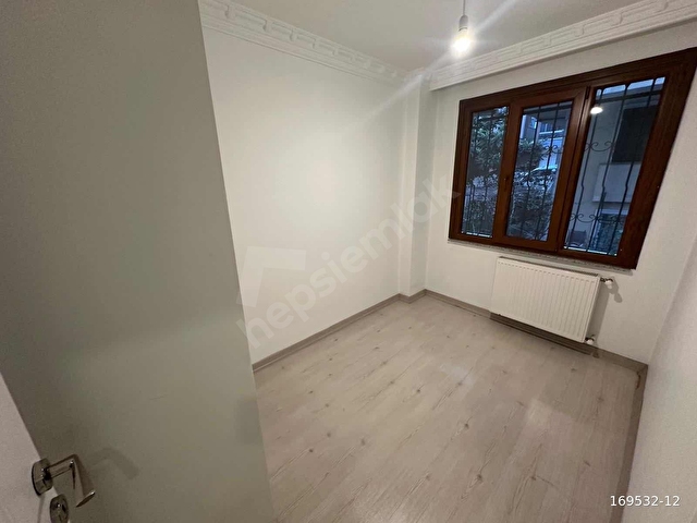 KÜÇÜKÇEKMECE YENİMAHALLEDE SATILIK 10 YILLIK ÖN CEPHE 2+1 DAİRE - Görsel 13