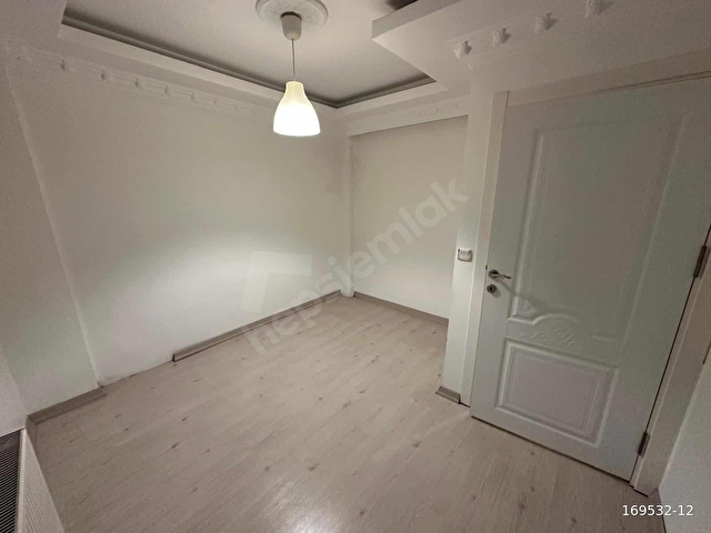 KÜÇÜKÇEKMECE YENİMAHALLEDE SATILIK 10 YILLIK ÖN CEPHE 2+1 DAİRE - Görsel 11
