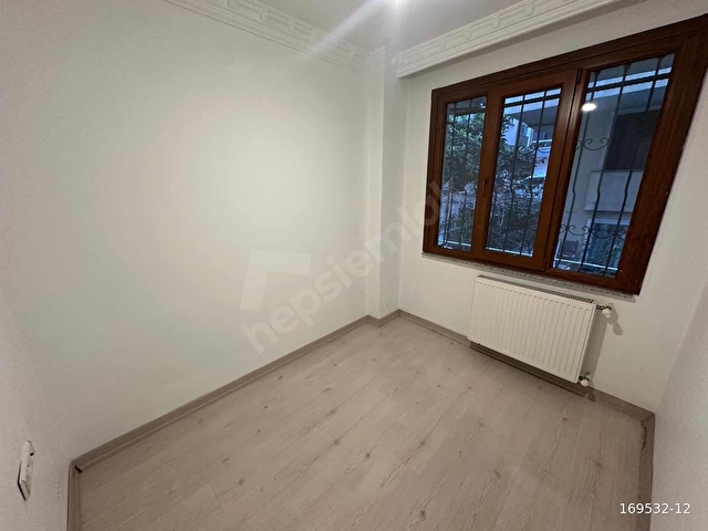 KÜÇÜKÇEKMECE YENİMAHALLEDE SATILIK 10 YILLIK ÖN CEPHE 2+1 DAİRE - Görsel 17
