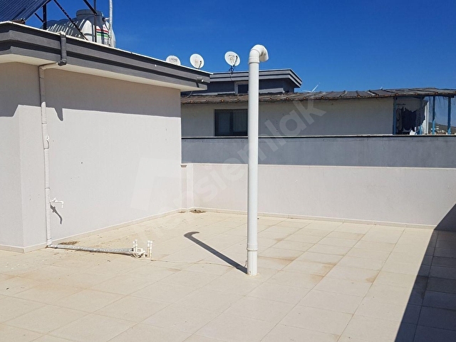 SIĞACIK MERKEZDE ZEMİN ÜSTÜ ARA KAT KİRALIK 65m2 1+1 - Görsel 25