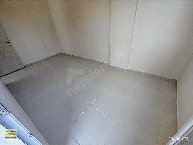 SIĞACIK MERKEZDE ZEMİN ÜSTÜ ARA KAT KİRALIK 65m2 1+1 - Görsel 20