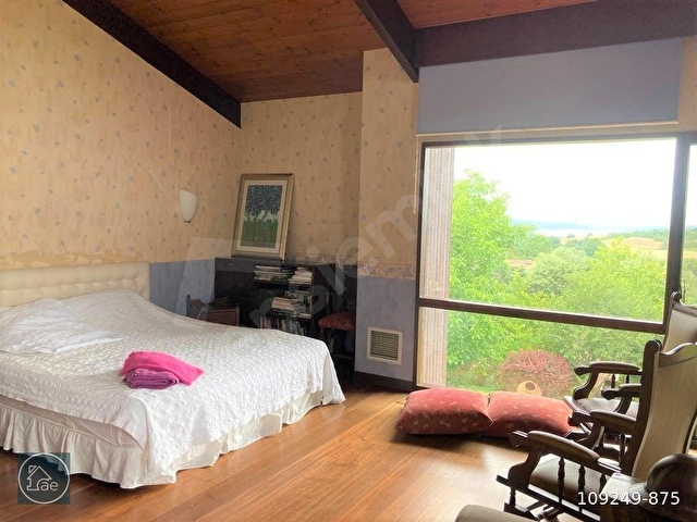 Durusu Park Evlerinde 5+2 Eşyalı Galerili Havuzlu Bahçeli Villa - Görsel 26