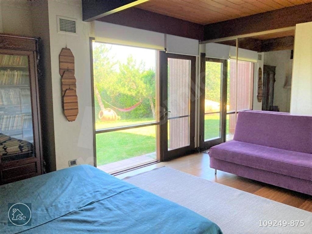 Durusu Park Evlerinde 5+2 Eşyalı Galerili Havuzlu Bahçeli Villa - Görsel 9