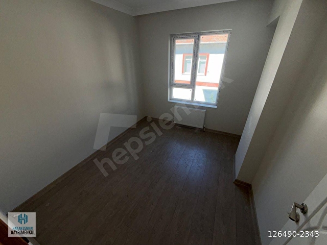 AKŞEMSETTİN MAHDE 3+1 ARA KATTA OTURUMA HAZIR SIFIR DAİRE..... - Görsel 13