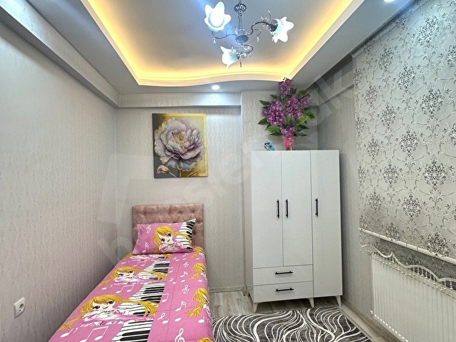 Mirzaevler Seyrantepe Tramvay karşısı Cadde üstü - Görsel 11