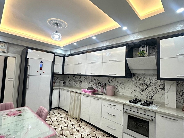Mirzaevler Seyrantepe Tramvay karşısı Cadde üstü - Görsel 18