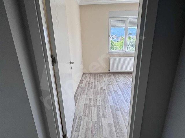 Döşemealtı Merkezde Sıfır, İskanlı, 3 Cepheli Cadde Üzeri Daire - Görsel 8