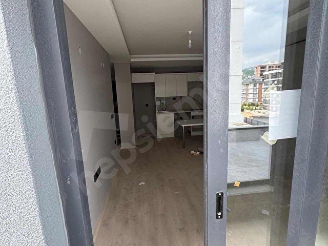 CUMHURİYET MAHALLESİ 1+1 SATILIK DAİRE - Görsel 11