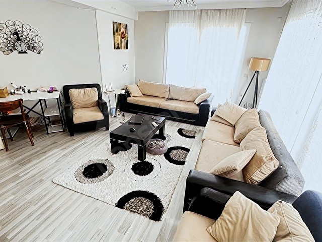Güzelbahçe Yelkide Site İçinde Ferah 3+1 Köşe Daire