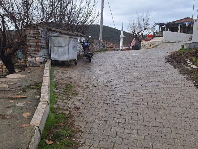 BAYINDIR SÖĞÜTÖREN KÖYÜNDE 280m2 ARSADA 2 KATLI TAŞ KÖY EVİMİZ SATILIKTIR - Görsel 5