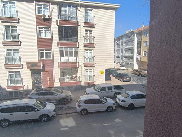CUMHURİYET MAHALLESİ ASKERİYE YÜRÜME MESAFESİNDE SATILIK DAİRE
