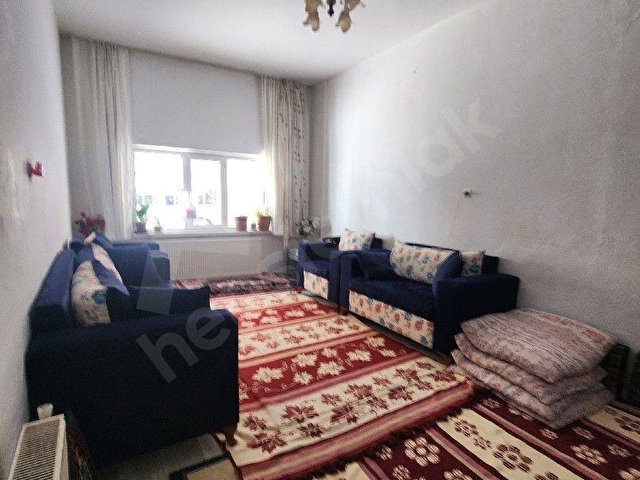 SATILIK 2+KOMBİLİ DAİRE Niğde merkez Selçukda  çarşı içerisinde kendirli camiye yakın kilerli - Görsel 3