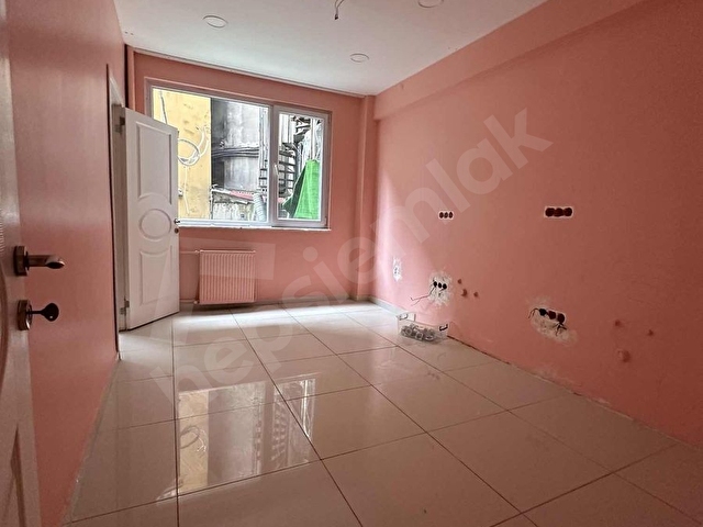 BUĞRADAN NİŞANTAŞI RUMELİ CD. ÜZERİNDE 1+1 KÜÇÜK OFİS KATI - Görsel 19