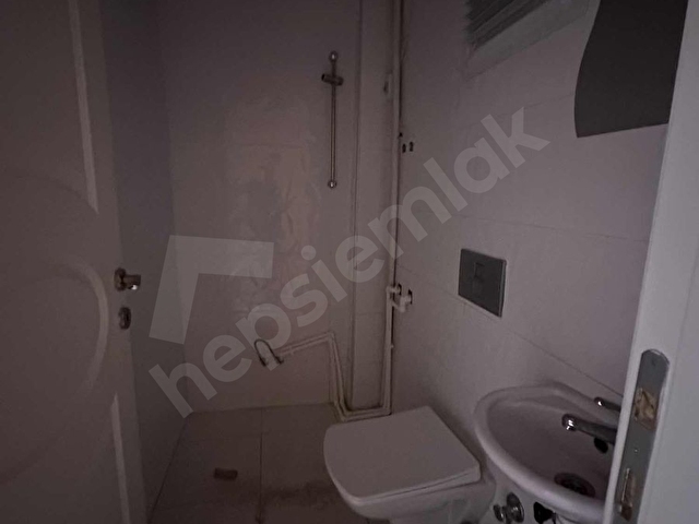 BUĞRADAN NİŞANTAŞI RUMELİ CD. ÜZERİNDE 1+1 KÜÇÜK OFİS KATI - Görsel 21