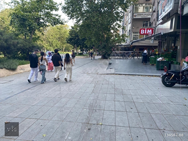 VİS EMLAKTAN   BEŞİKTAŞ BARBAROS BULVARINDA 3BÖLÜMLÜ 180 M2 HER İŞE UYGUN KUPON DÜKKAN - Görsel 20