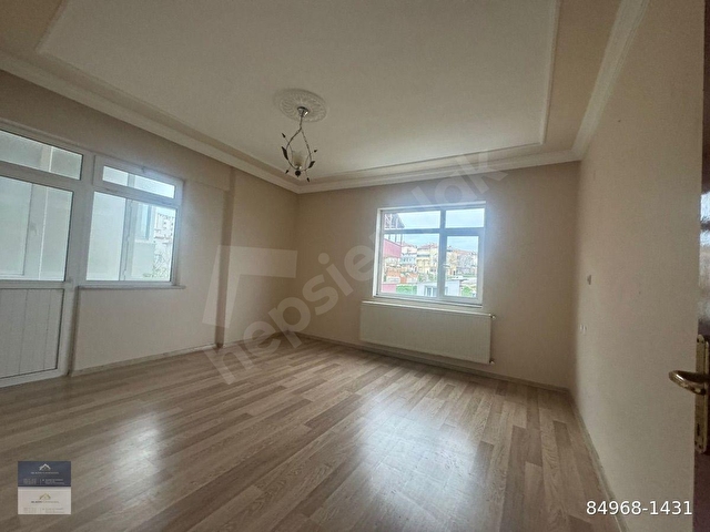 AK AUTO GAYRİMENKULDEN - Çınarlı Mahallesi Kiralık 3+1 Daire - Görsel 3