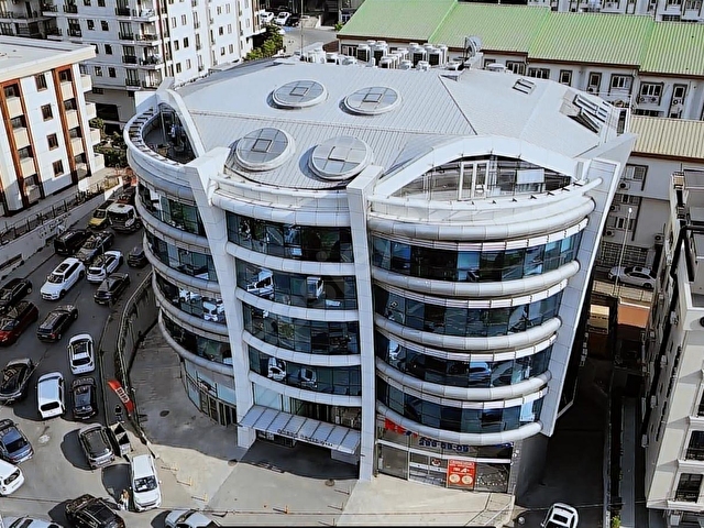 D100E 300 METRE MESAFEDE 380M2 SATILIK PLAZA OFİSİ - Görsel 2