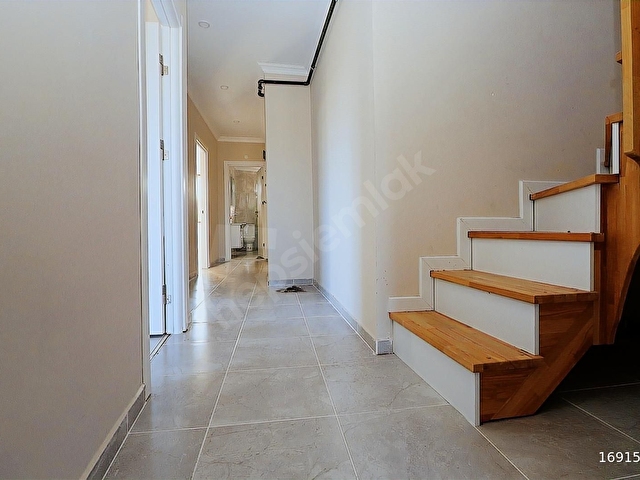 ÇEKMEKÖY ÇATALMEŞE DE KIŞ BAHÇELİ SATILIK 3+2 ÜST DUBLEKS DAİRE - Görsel 9