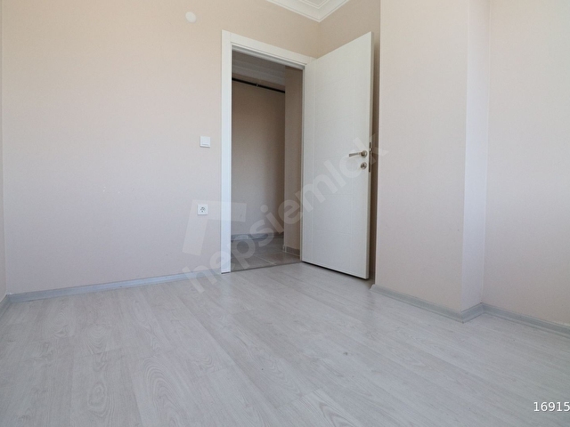 ÇEKMEKÖY ÇATALMEŞE DE KIŞ BAHÇELİ SATILIK 3+2 ÜST DUBLEKS DAİRE - Görsel 14