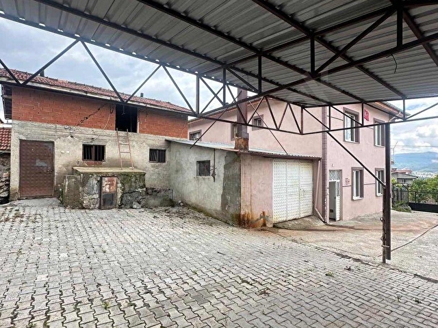 ATILGANDAN KEMALPAŞADA SATILIK MÜSTAKİL EV+AHIR+İŞ EVİ - Görsel 5
