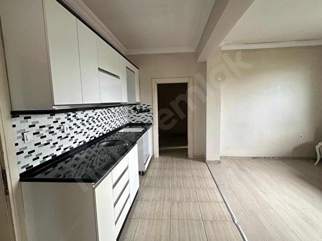 ATILGANDAN KEMALPAŞADA SATILIK MÜSTAKİL EV+AHIR+İŞ EVİ - Görsel 11