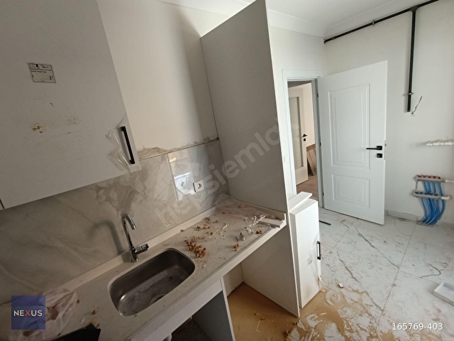 SANCAKTEPEDE METROYA ve RİNGS AVMYE KOMŞU SATILIK 3+2 DAİRE - Görsel 7