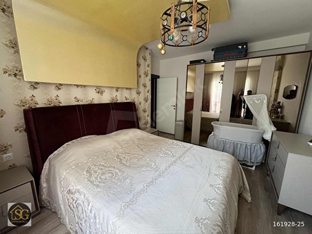 ERDEMLİ MERKEZDE SATILIK BAKIMLI 3+1 GENİŞ DAİRE - Görsel 3
