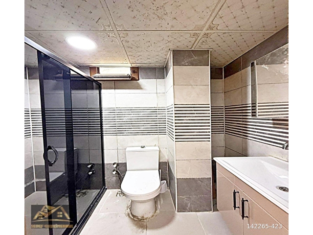 GÜZELYURT METROBÜSÜN DİBİNDE TEMİZ FERAH SORUNSUZ SATILIK DAİRE - Görsel 12