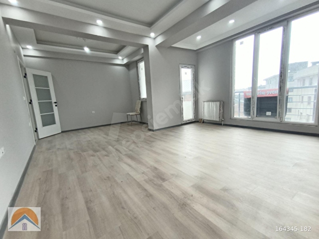 ÇEKMEKÖY EKŞİOĞLU MAH. 5+1 ÇATI DUBLEKS 180 m2