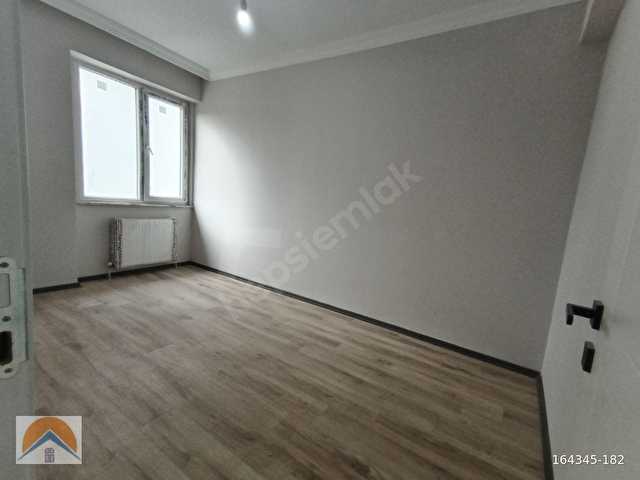 ÇEKMEKÖY EKŞİOĞLU MAH. 5+1 ÇATI DUBLEKS 180 m2 - Görsel 10